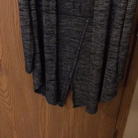 Cardigan - Picture 3 of 6